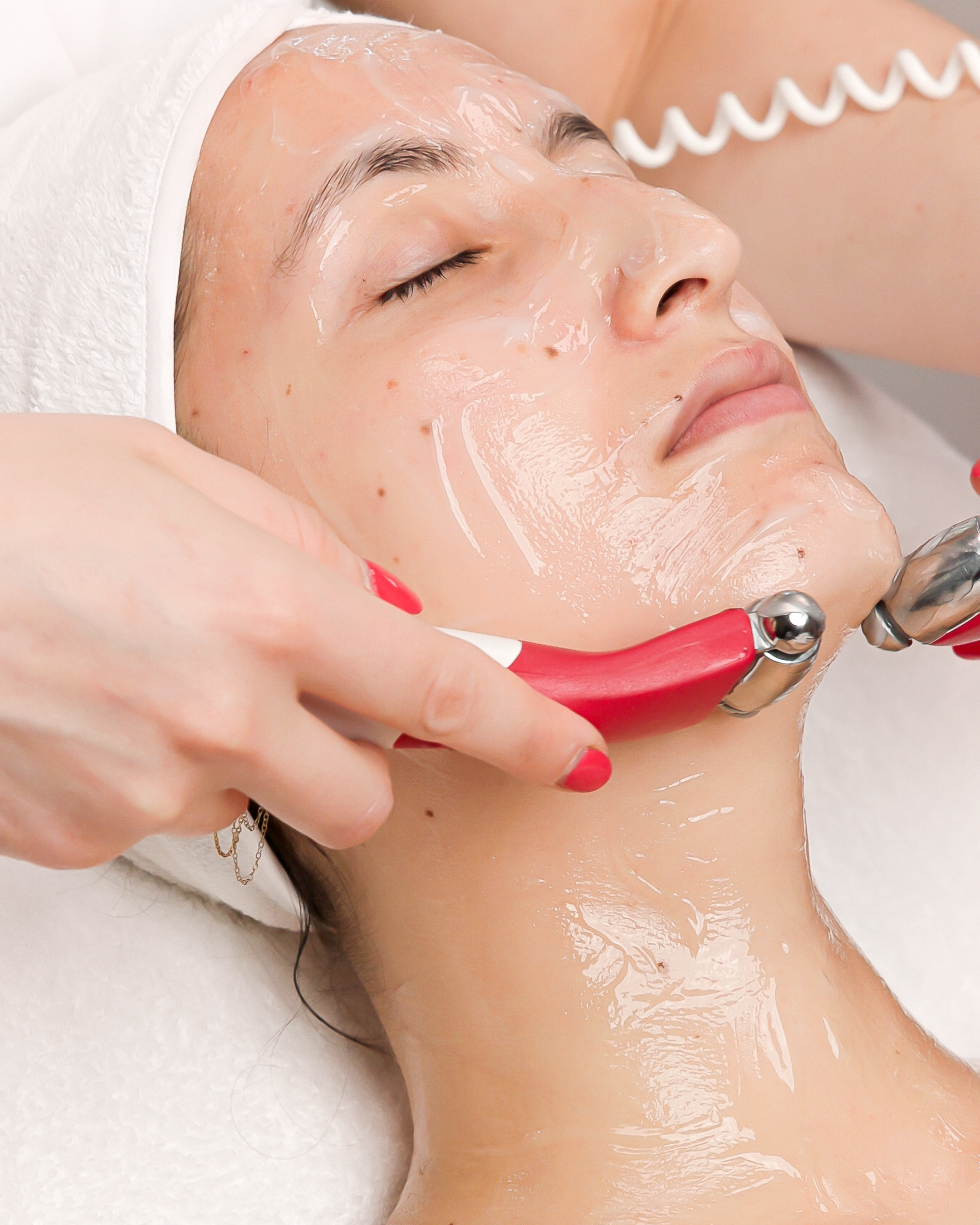 Guinot Hydradermie Youth Lift Delux Tretman